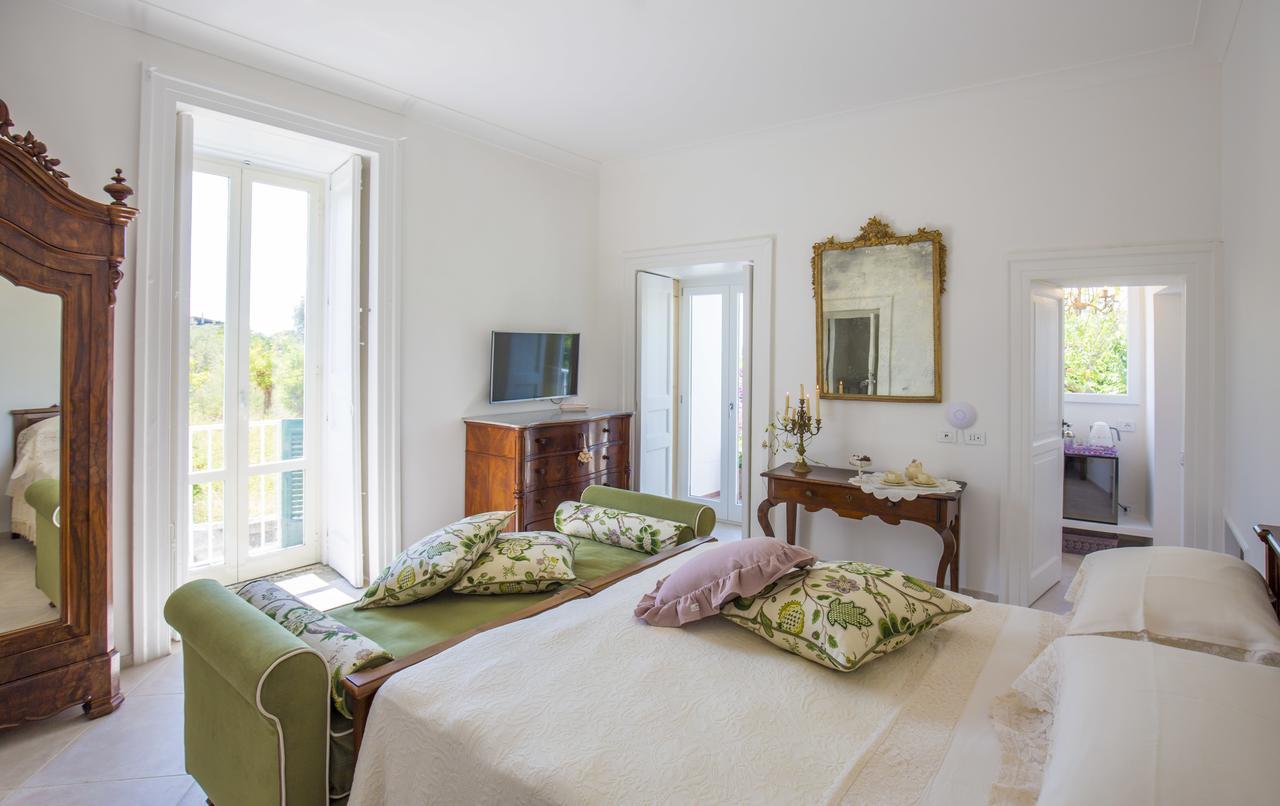 Bed and Breakfast Palazzo Cacace Relais Piano di Sorrento Exterior foto